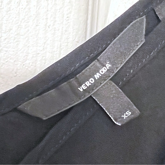 Vero Moda Jumpsuit - Picture 3 of 3